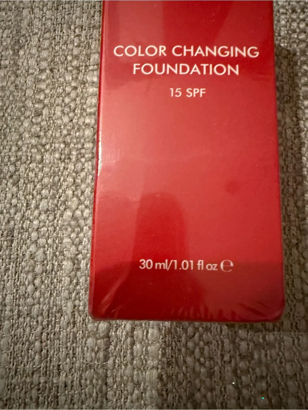 NIB Color changing ph foundation